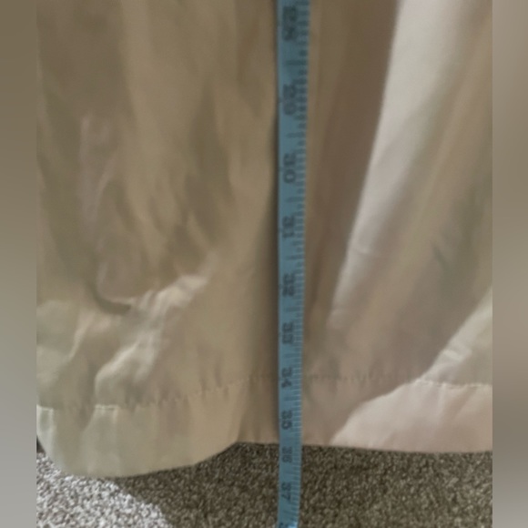 New without tag never used trench coat beige . - Picture 5 of 6